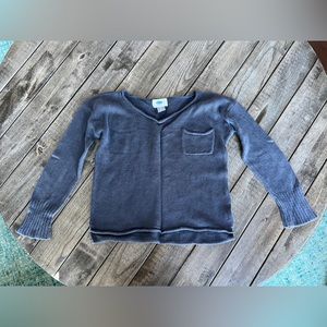 Old Navy Slate grey color slouchy knit sweater girls 5t pocket